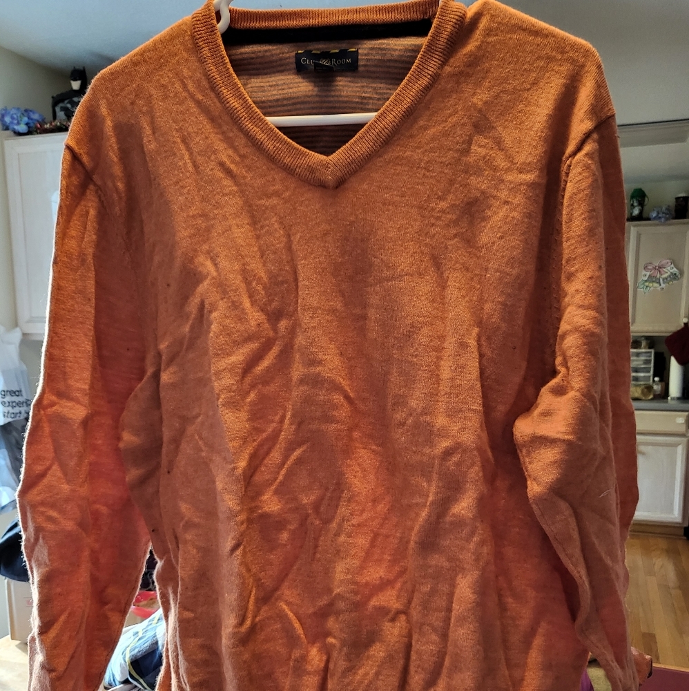 Men's club room sweater